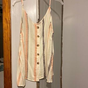 Women’s Maurices button down tank top